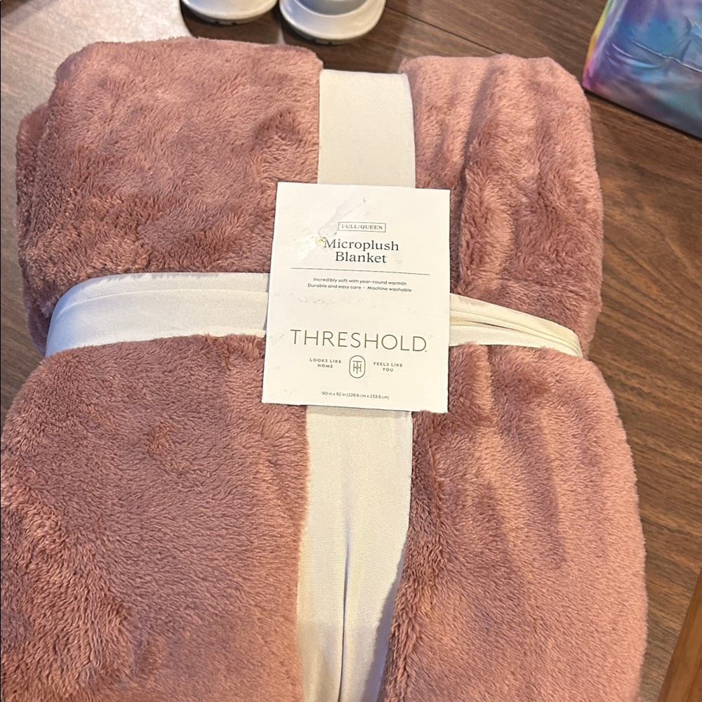 Threshold Microplush Blanket in Soft Pink Berry